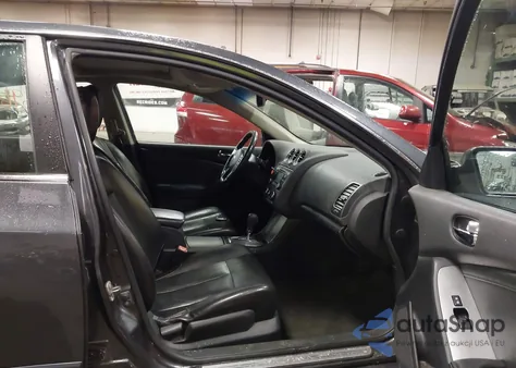 2011 Nissan Altima 2.5 S z USA, uszkodzony, nr VIN 1N4AL2AP0BN424924